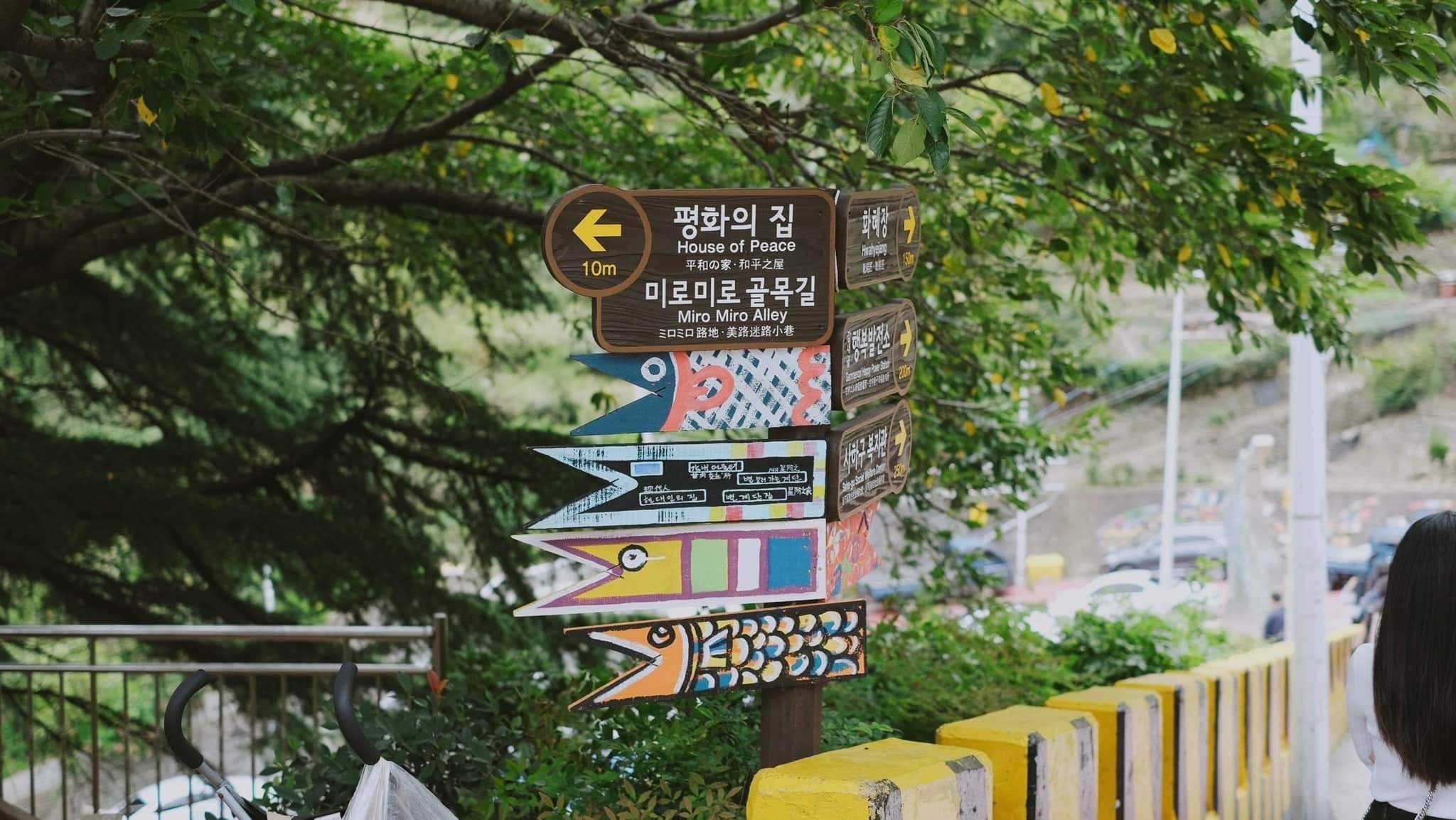 lang-van-hoa-gamcheon-gamcheon-culture-village-alley-1657508974.jpg