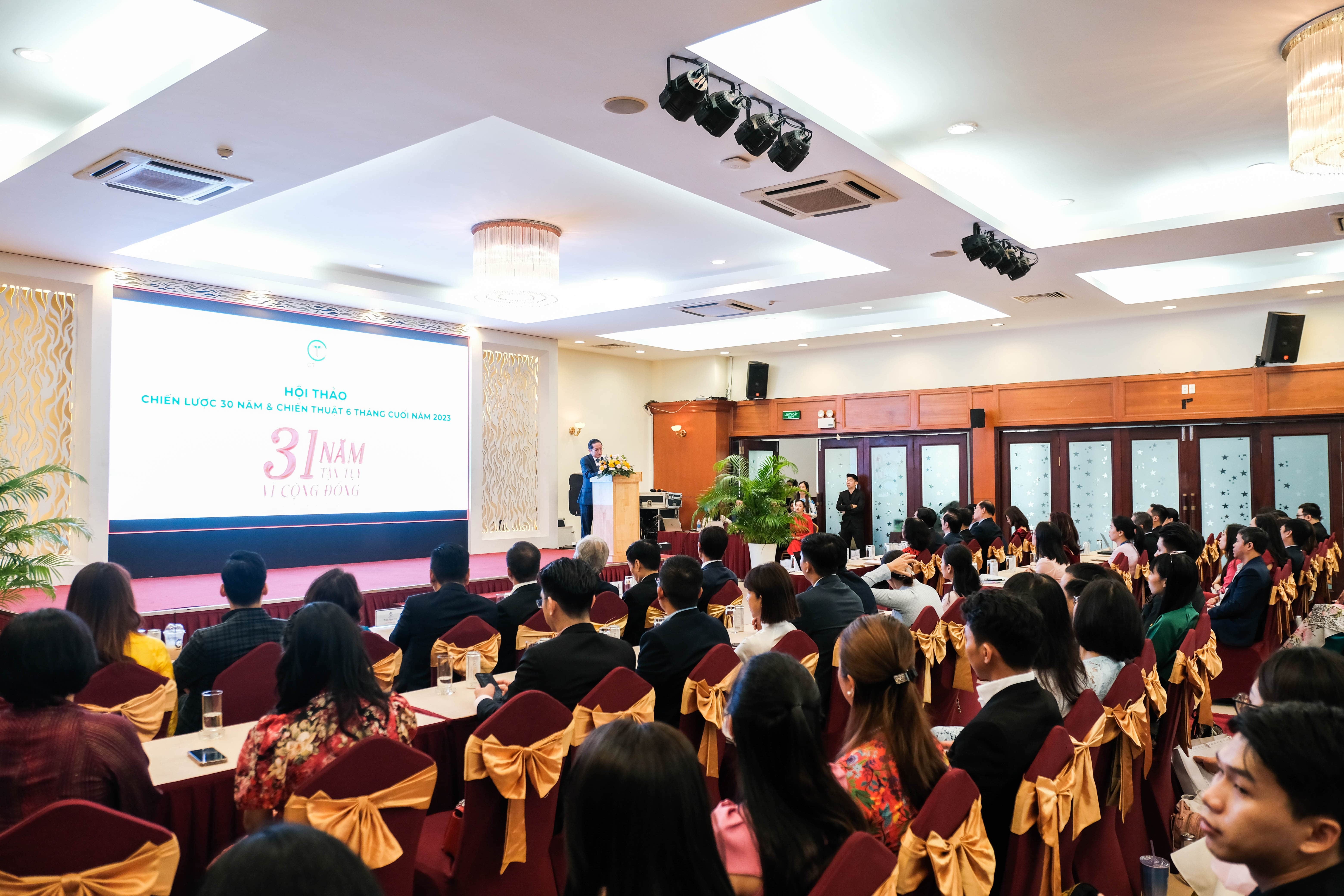hinh-ky-niem-31-nam-1-min-1688351187.jpg
