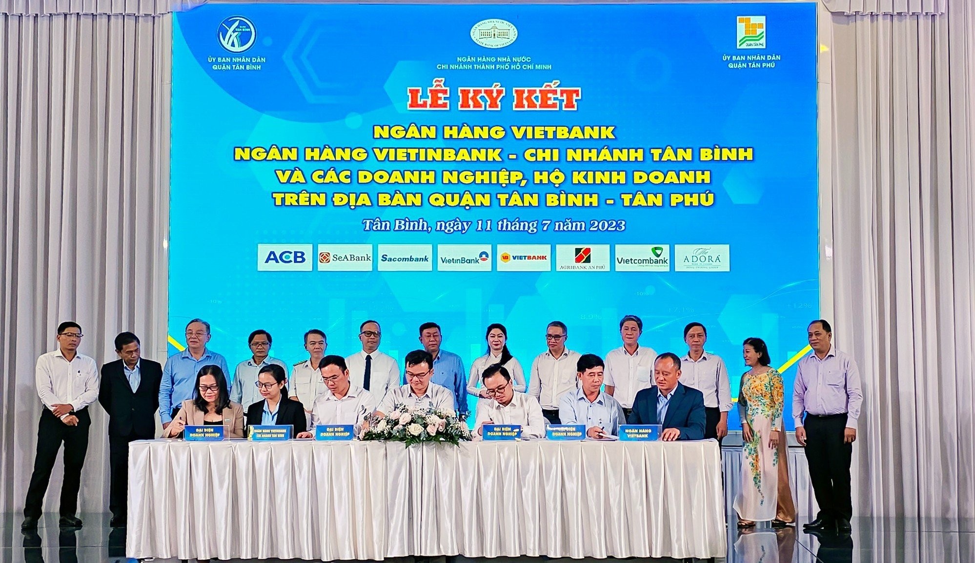 hinh-vietbank-ky-ket-dn-quan-tan-binh-tan-phu-1689081218.jpg
