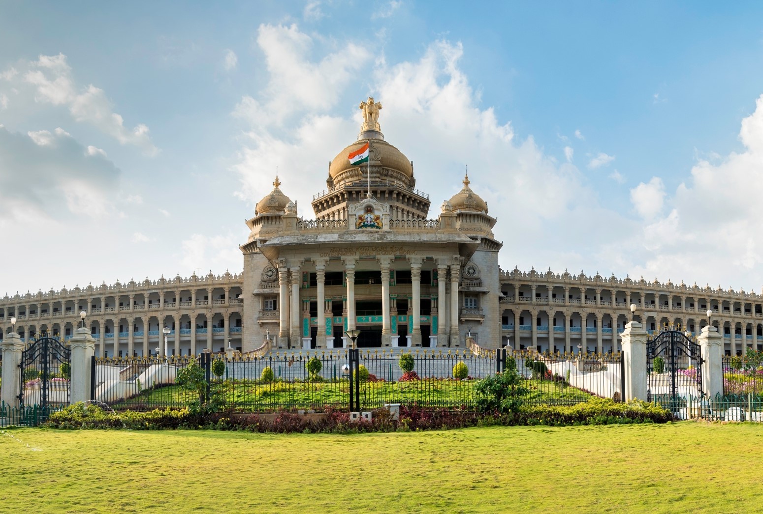 vidhana-soudha-india-1738813162.jpg