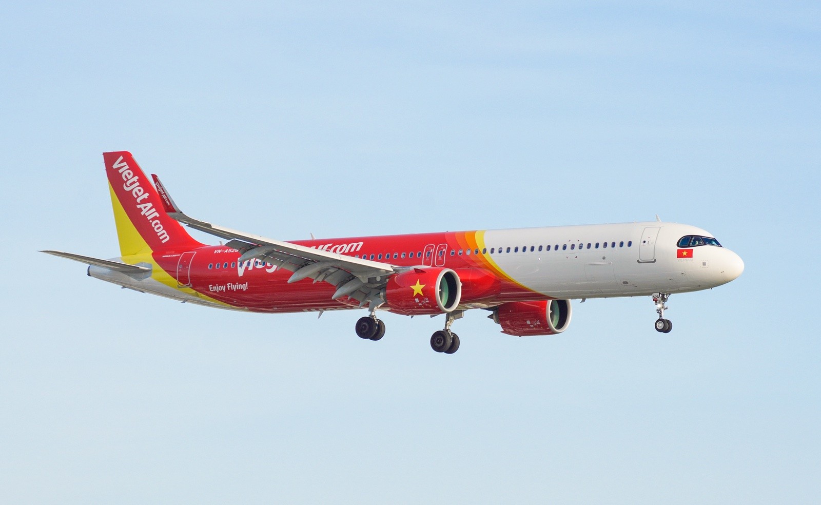tau-bay-vietjet-1747986547.jpg