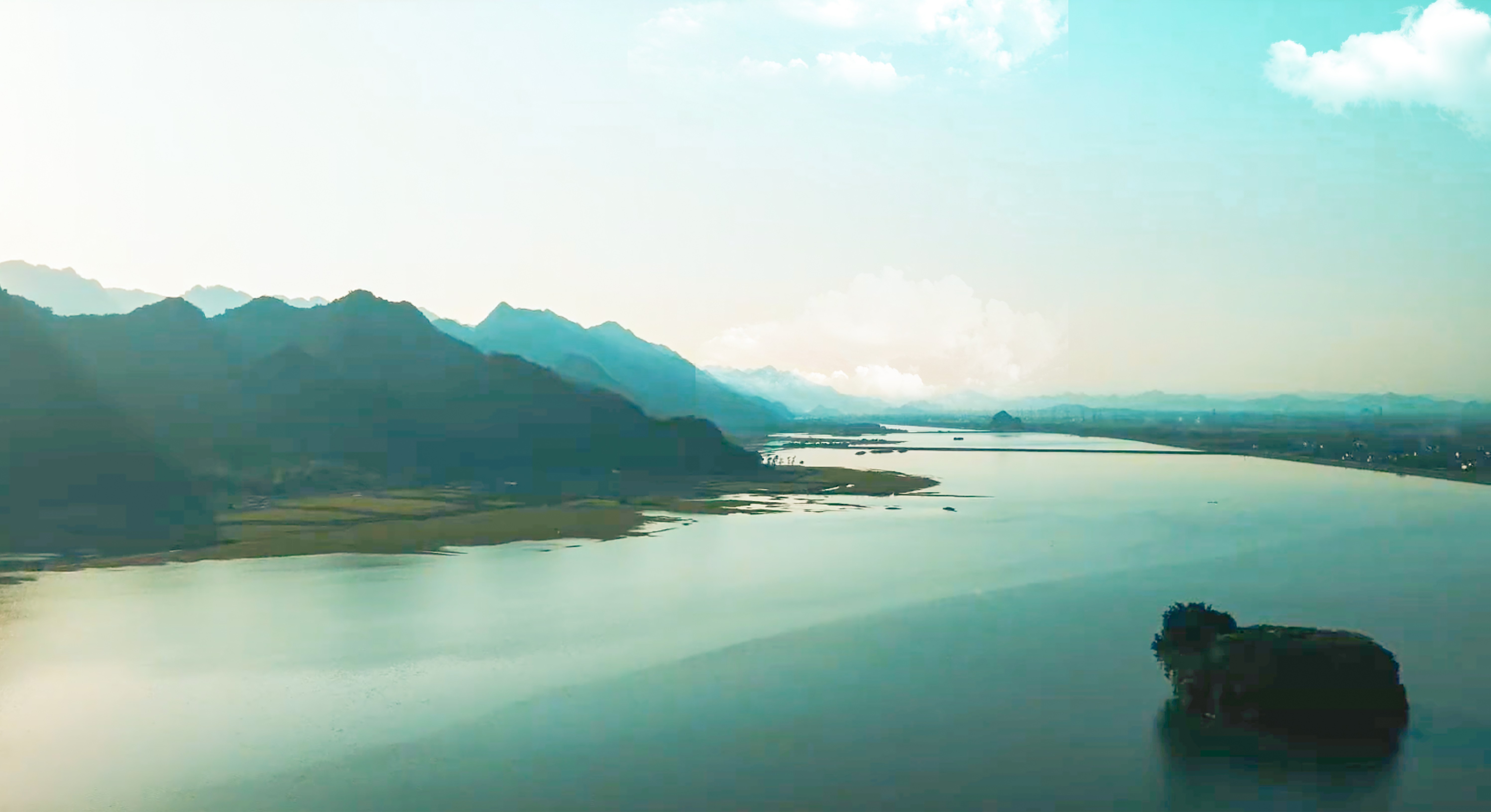 hinh-ho-yen-quang-1750727949.jpg