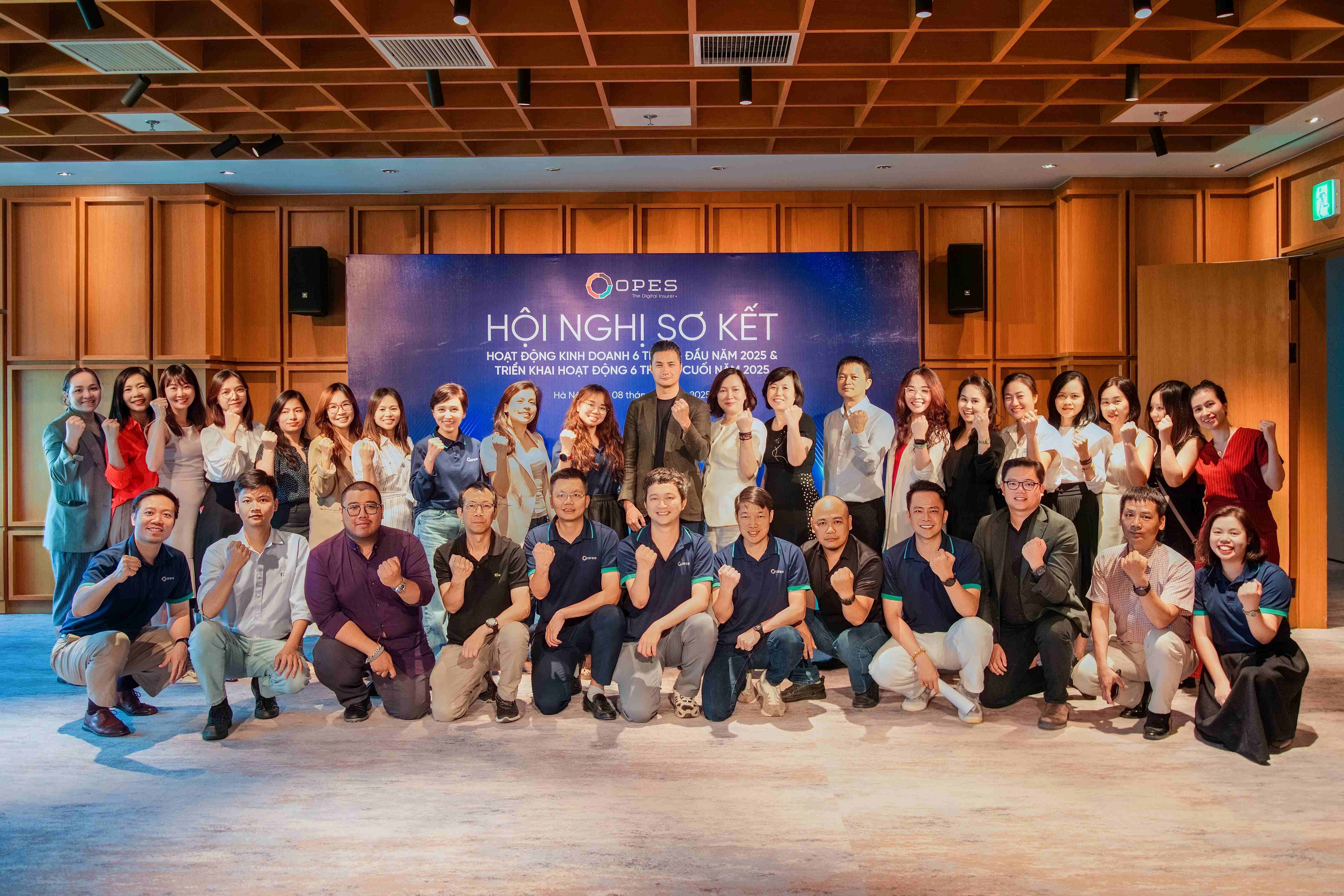 hoi-nghi-so-ket-h1-anh-1-1755676572.jpg
