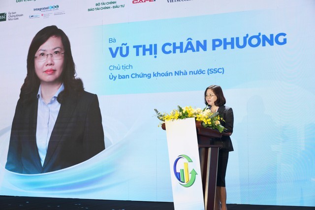 ms-chan-phuong-9587-9854-1764915295.jpg