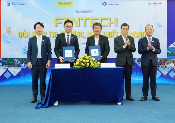 Trường Đại học Quang Trung bắt tay VBA và loạt doanh nghiệp: Kiến tạo hệ sinh thái ESG và công nghệ xanh