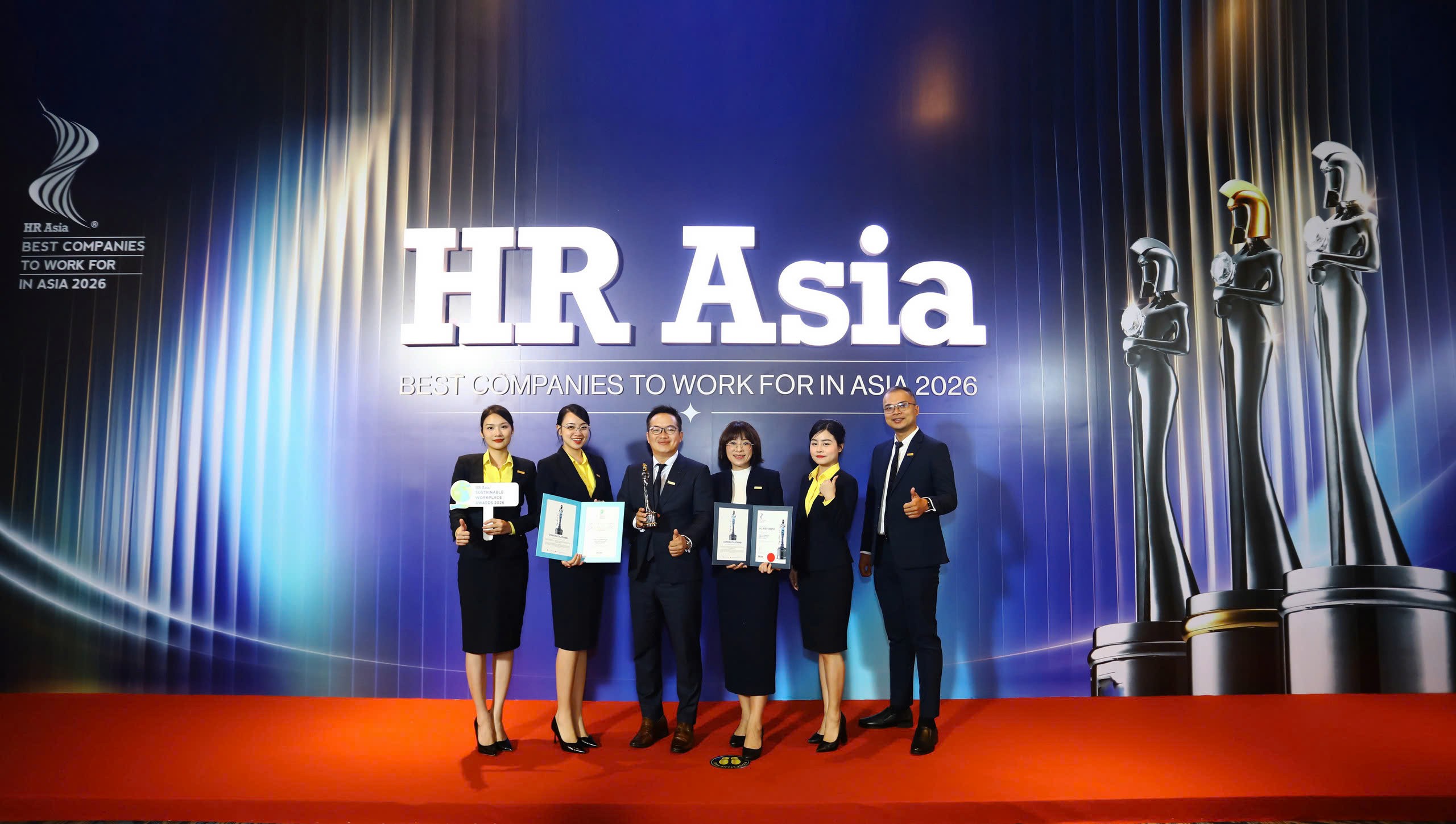hinh-21-giai-thuong-hr-asia-1783827298.jpg