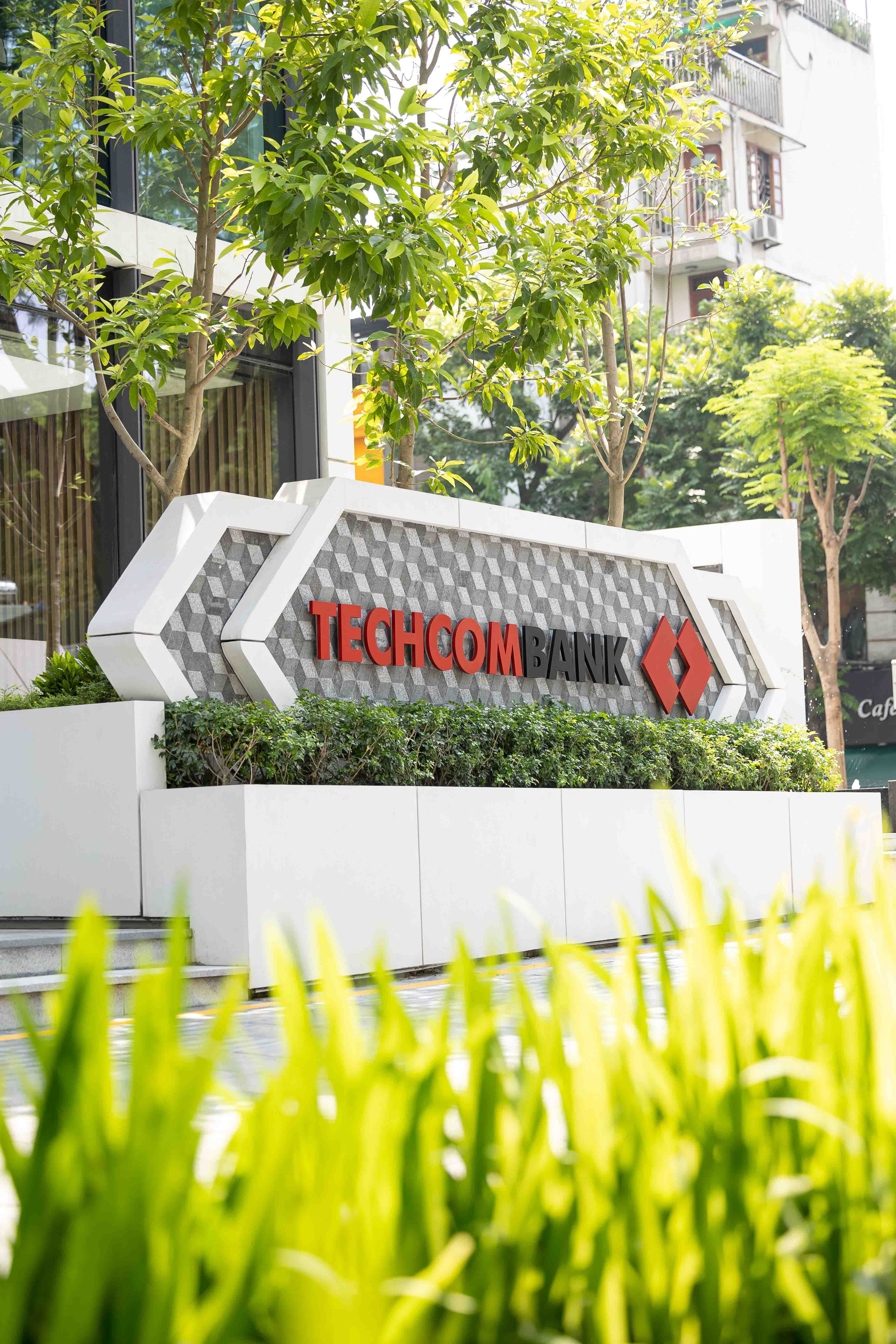toa-nha-techcombank-1-1785135848.jpg