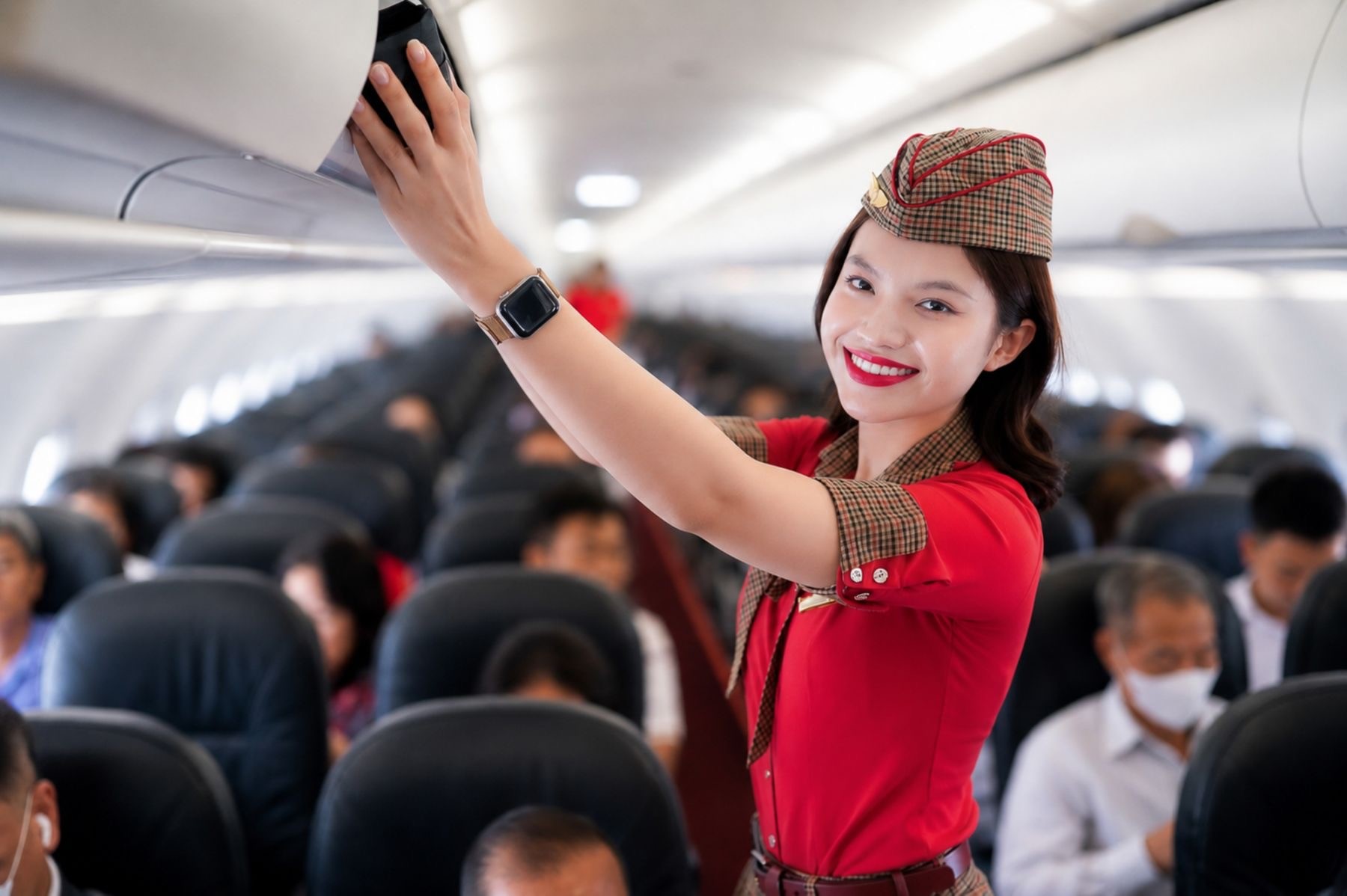 tiep-vien-hang-khong-vietjet-1785545661.jpg