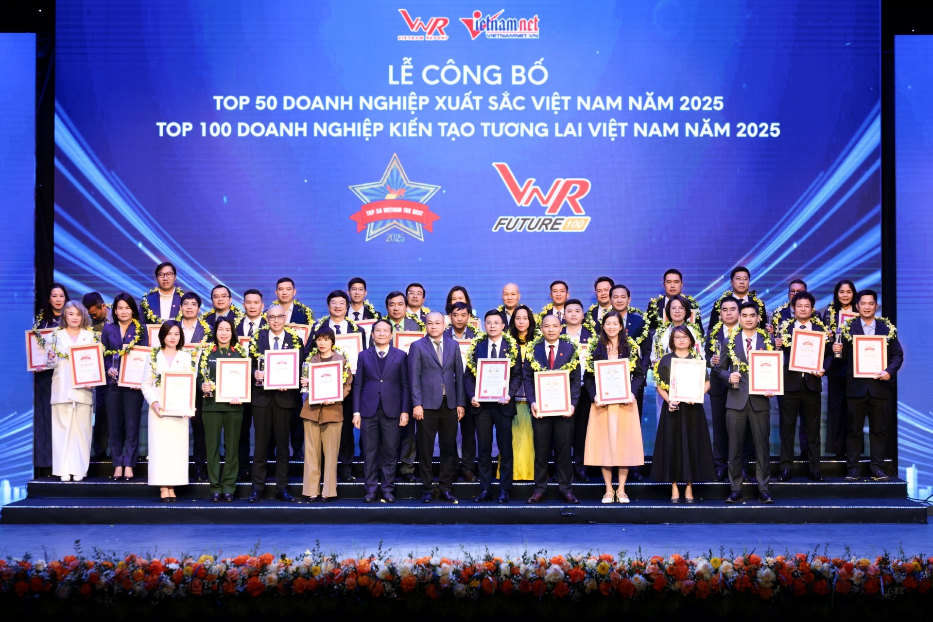lpbank-top-50-anh-2-2-1790657936.jpg
