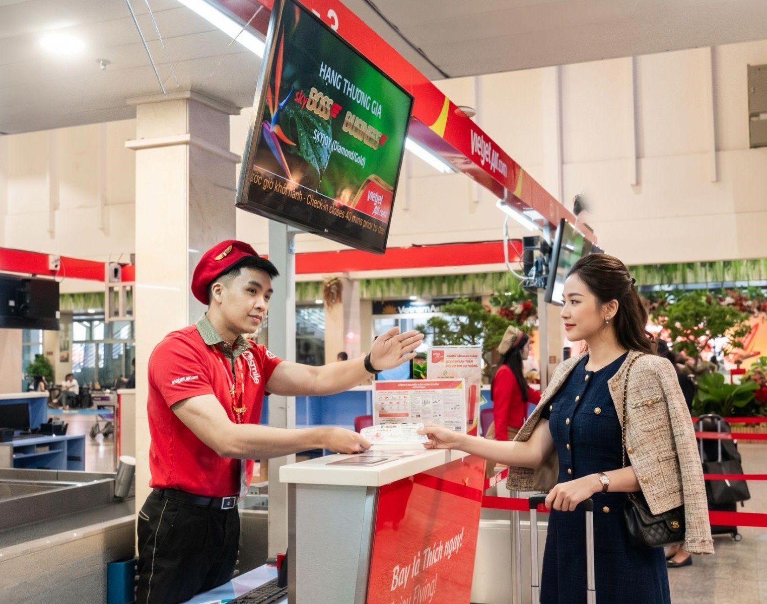 hanh-khach-vietjet-1792932939.jpg