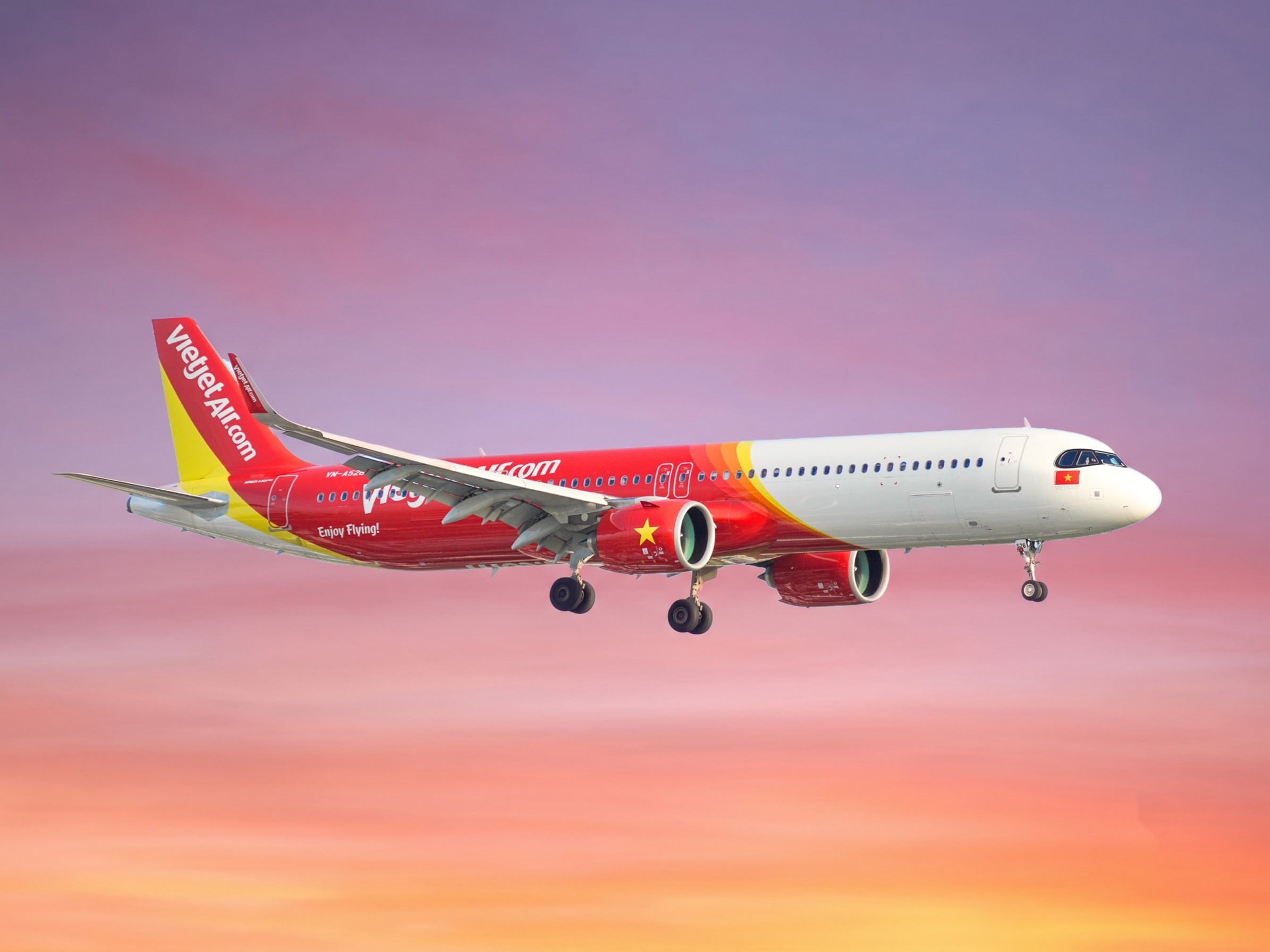 tau-bay-vietjjet-1792932939.jpg