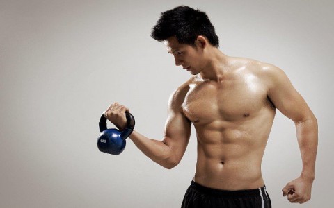 Muốn biết chàng có mạnh “chuyện ấy” hay không chỉ cần nhìn vào hai điểm này!