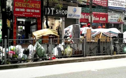Hà Nội “ngộp thở” thở vì rác thải: Chính quyền chậm chễ, người dân bức xúc