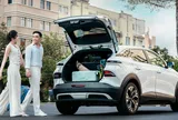 Đưa cả nhà lái thử, khách hàng chọn VinFast VF 6 cho những chuyến về quê