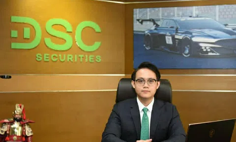 Cổ phiếu DSC giảm sàn, thanh khoản kỷ lục sau thông tin Chủ tịch đăng ký thoái vốn