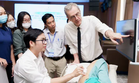 Cơ hội để người bệnh miền Tây tiếp cận phương pháp giảm đau tiên tiến mà không cần lên tuyến trên