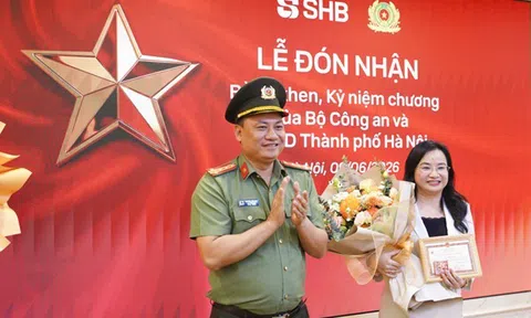 Bộ Công an tặng Bằng khen cho SHB
