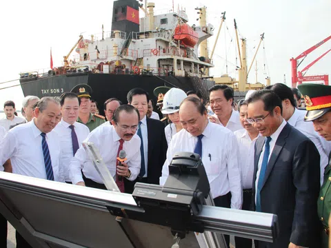 Thủ Tướng Chính Phủ Nguyễn Xuân Phúc dẫn đầu đoàn thăm Cảng Quốc Tế Long An & khảo sát vị trí xây dựng nhà máy điện LNG Long An I & II