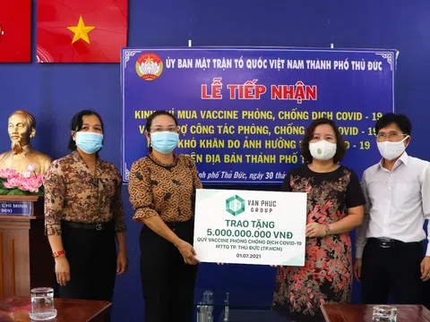 Van Phuc Group ủng hộ 5 tỷ đồng Quỹ Vắc-xin Covid-19