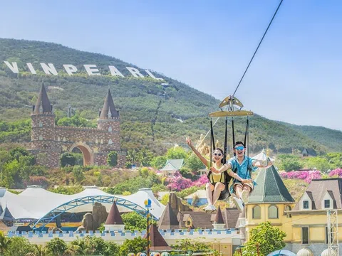 Vinpearl liên tiếp đón khách quốc tế hộ chiếu Vaccine