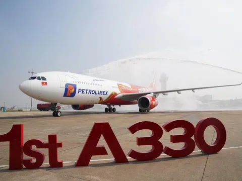 Vietjet đón tàu bay thân rộng A330 đầu tiên, chúc mừng mùa Giáng sinh 2021