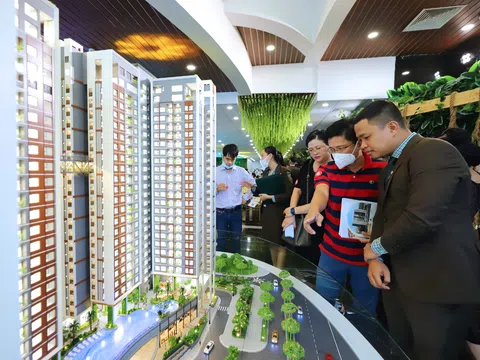 Tháp đôi căn hộ cao cấp đầu tiên trong quần thể Essensia Nam Sài Gòn hút khách trong sự kiện ra mắt dự án