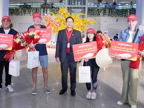 Đón chào năm mới 2024 trên các chuyến bay Vietjet ngày 1/1/2024