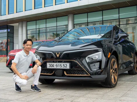 Chủ xe VinFast VF 7: ‘Thiết kế ngoài đời thực đẹp hơn cả trên ảnh’