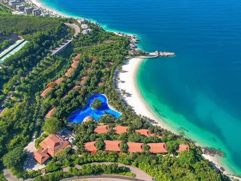 Lễ hội Vịnh ánh sáng quốc tế 2024 - Cách làm sáng tạo của Nha Trang trong công tác phát triển du lịch xanh