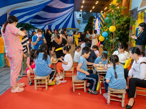 Nam A Bank mang trăng vàng hạnh phúc đến trẻ em Việt Nam