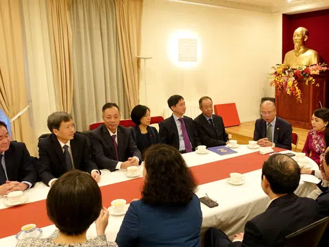 VNVC và Sanofi ký kết hướng đến hợp tác sản xuất vắc xin tại Việt Nam