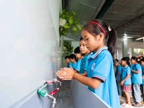 Long Châu cùng khách hàng chung tay mang đến môi trường học đường sạch sẽ - an toàn cho học sinh vùng cao