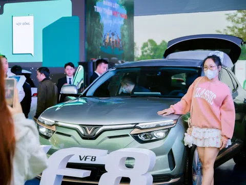 Dàn xe điện VinFast hút khách tại Triển lãm Phương tiện di chuyển bền vững Việt Nam 2024