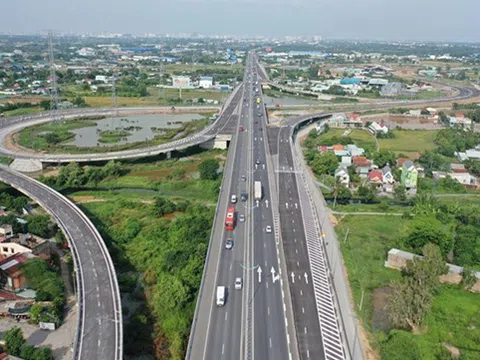 Mất cân bằng giá bất động sản vùng cận biên TP.HCM