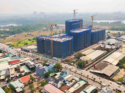 New Galaxy Bình Dương tăng tốc xây dựng, cất nóc tòa tháp đầu tiên