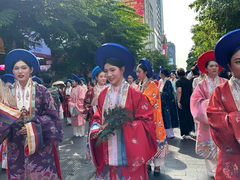 Wall Street English Việt Nam cùng giới trẻ Việt lan toả tình yêu văn hoá dân tộc