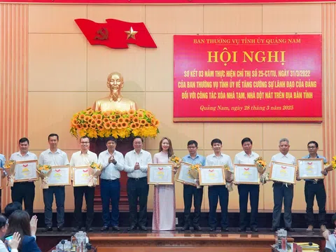 THACO nhận bằng khen trong công tác “Xóa nhà tạm, nhà dột nát” tỉnh Quảng Nam