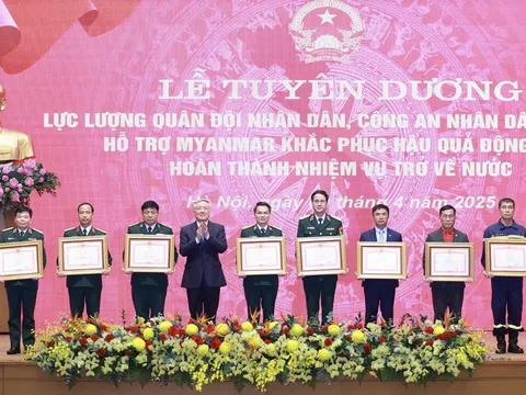 Thủ tướng Chính phủ tặng Bằng khen cho hãng hàng không Vietjet về thành tích tham gia cứu nạn, cứu hộ giúp nước bạn Myanmar