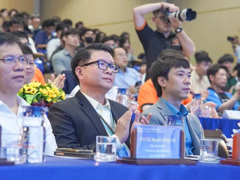 THACO đồng hành cùng học sinh - sinh viên miền Trung