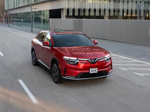 0 đồng chi phí, chủ xe VF 8 thong dong trên mọi cung đường