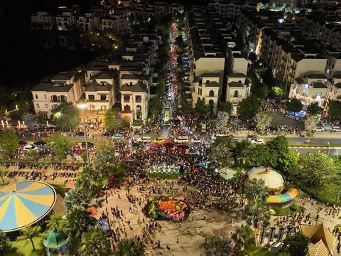 Thắng lớn khi mở cửa hàng tại Vinhomes Grand Park, chủ shop quyết định xuống tiền thêm căn nữa