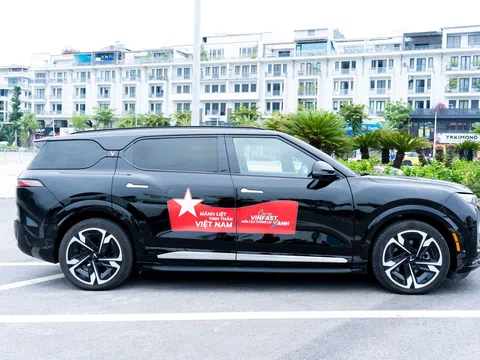 Chủ xe VinFast VF 9: “Đi như du thuyền, nghỉ ngay trên xe cũng đủ thư giãn”