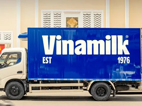 Lợi nhuận Vinamilk chịu áp lực từ khoản lỗ đầu tư liên kết, công ty con của SCIC đăng ký bán cổ phiếu VNM