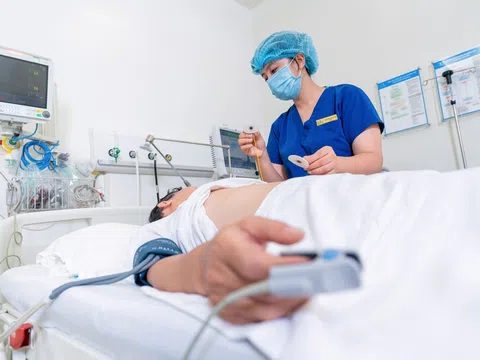 Vượt “cơn bão kép” nhồi máu não kèm nhiễm trùng huyết, bệnh nhân 68 tuổi thoát nguy cơ tàn phế vĩnh viễn