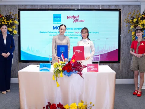 Madam Pang và Tiến sĩ Nguyễn Thị Phương Thảo đồng hành vì bóng đá  và tình hữu nghị Việt Nam – Thái Lan