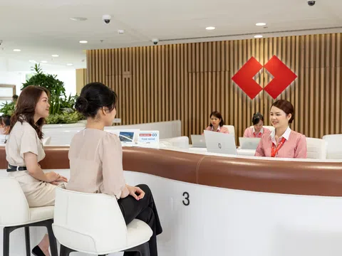 Bứt phá lợi nhuận quý 2, Techcombank dùng công nghệ AI làm đòn bẩy cho chu kỳ chiến lược mới