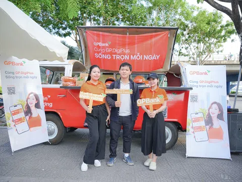 Khi ngân hàng chủ động xuống phố, tài chính số đến gần hơn với người dân