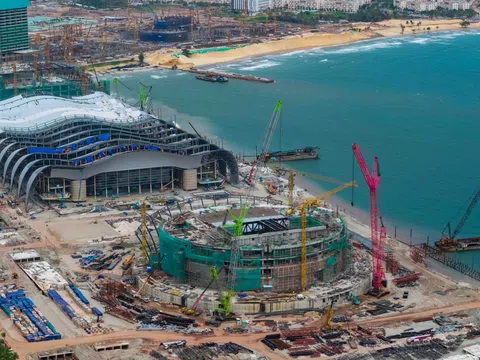 Lộ diện 13 “nhịp sóng” trên mái Trung tâm Hội nghị APEC lớn bậc nhất thế giới