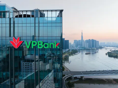 Cổ phiếu VPB khởi sắc trong phiên đầu tiên sau nâng hạng