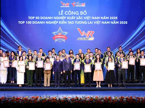 LPBank ghi dấu ấn trong 50 doanh nghiệp xuất sắc Việt Nam 2025